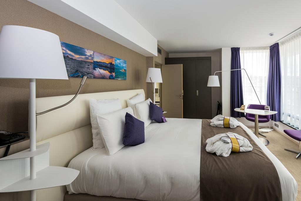 Mercure Cherbourg Centre Port Luaran gambar